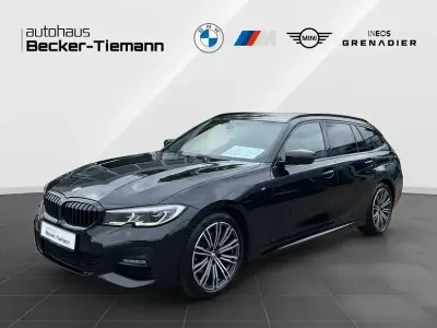 Gebraucht BMW 320 M Sport 190 PS (139 kW) 2022 Saphirschwarz Kombi