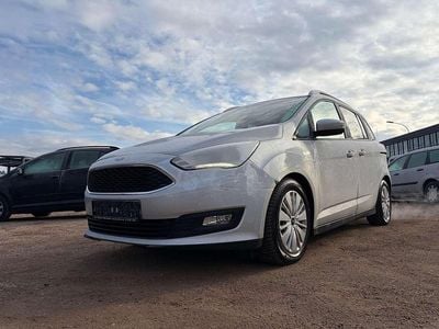 Gebraucht Ford Grand C-Max 125 PS (91 kW) 2017 Polarsilber metallic Van / Kleinbus