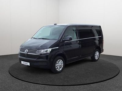 Gebraucht VW Caravelle Comfortline 150 PS (110 kW) 2024 Deep black perleffekt (schwarz) Van / Kleinbus