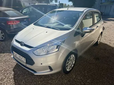 Gebraucht Ford B-MAX Trend 101 PS (74 kW) 2016 Polarsilber Van / Kleinbus