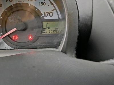 Gebraucht Peugeot 107 68 PS (50 kW) 2005 Gelb Kleinwagen