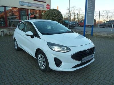 Gebraucht Ford Fiesta Cool & Connect 75 PS (55 kW) 2022 Weiß Kleinwagen