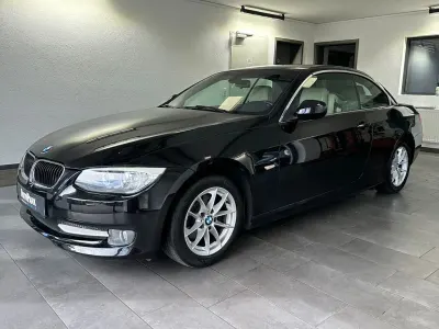 Gebraucht BMW 318 Cabriolet Comfort Edition 143 PS (105 kW) 2011 Schwarz Cabrio