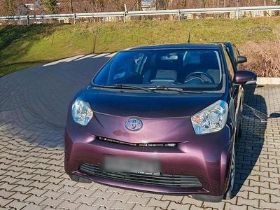 Gebraucht Toyota iQ 68 PS (50 kW) 2009 Violet Kleinwagen