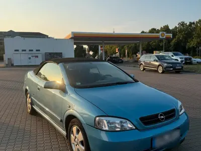 Gebraucht Opel Astra 125 PS (91 kW) 2002 Blau Cabrio