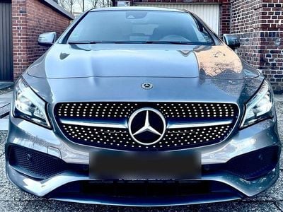 Usata Mercedes CLA180 AMG line 116 CV (85 kW) 2019 Grigio Berlina