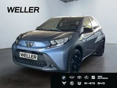 Neu Toyota Aygo X Business Edition 72 PS (52 kW) 2025 Blau SUV
