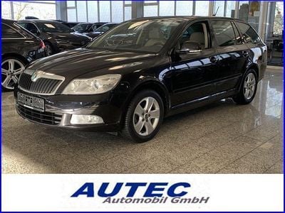 Usado Skoda Octavia Elegance 140 HP (102 kW) 2013 Preto Carrinha