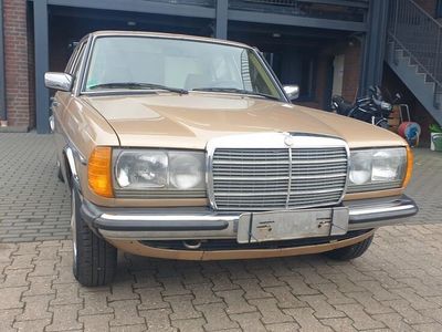 gebraucht Mercedes 200 W123TÜV NEU