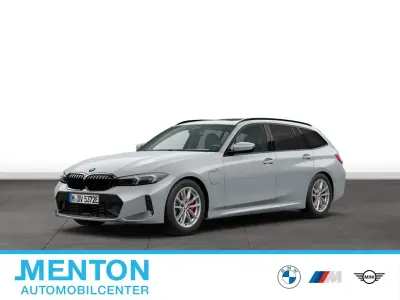 Używany BMW 330e M Sport 292 KM (214 kW) 2025 Szary Kombi