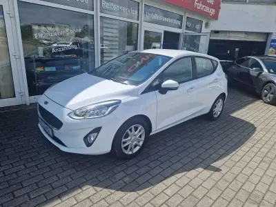 Gebraucht Ford Fiesta 71 PS (52 kW) 2017 Weiß Limousine