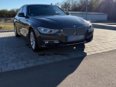 Gebraucht BMW 320 184 PS (135 kW) 2013 Andere farben Limousine