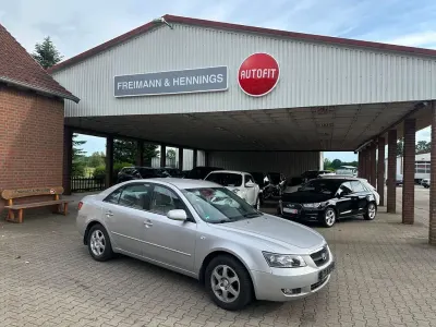Gebraucht Hyundai Sonata GLS 162 PS (119 kW) 2005 Silber Limousine