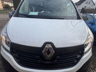 Gebraucht Renault Trafic 145 PS (106 kW) 2017 Weiß Van / Kleinbus