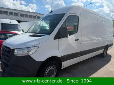 Gebraucht Mercedes Sprinter 114 PS (83 kW) 2021 Arktikweiss Van