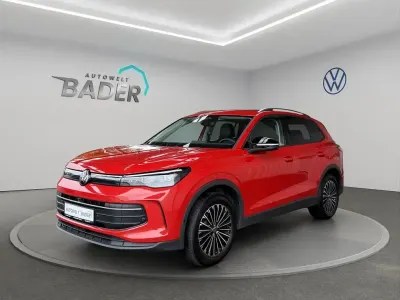 Gebraucht VW Tiguan Goal 150 PS (110 kW) 2025 Rot SUV