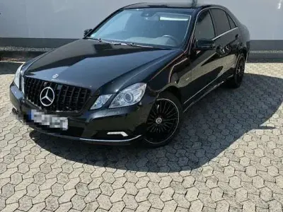 Gebraucht Mercedes E350 Elegance 231 PS (169 kW) 2009 Limousine