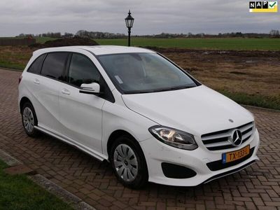 Mercedes B220