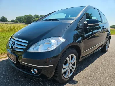 Gebraucht Mercedes A160 95 PS (69 kW) 2010 Schwarz Kleinwagen