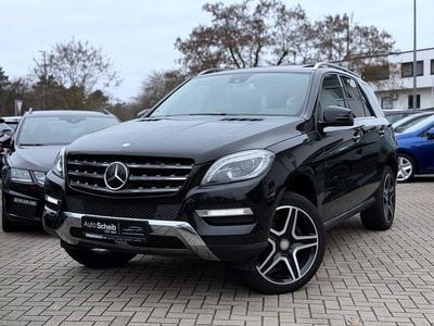 Schwarz Gebraucht 2013 Mercedes ML350 SUV | 21.900 € (Etwas zu teuer)