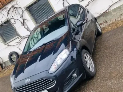 Brugt Ford Fiesta 101 HK (74 kW) 2013 Sort Sedan