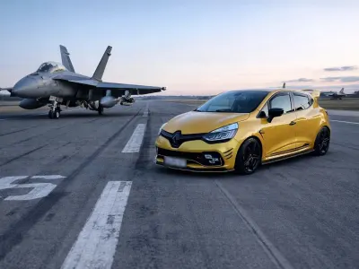 Gebraucht Renault Clio IV Trophy 280 PS (205 kW) 2018 Limousine