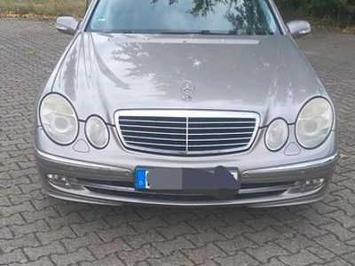 Mercedes E220
