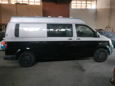 Gebraucht VW T5 105 PS (77 kW) 2007 Andere farben Van