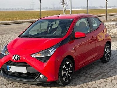 Rot Gebraucht 2020 Toyota Aygo Team Kleinwagen | 11.590 € (Fairer Preis)