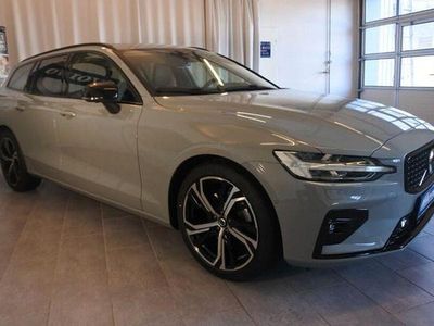 Gebraucht Volvo V60 Plus 197 PS (144 kW) 2025 Grau Kombi