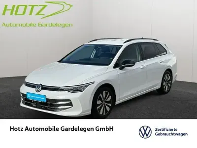 Gebraucht VW Golf VIII Goal 150 PS (110 kW) 2025 Weiß Kombi