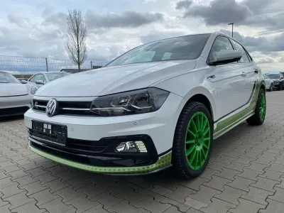 Gebraucht VW Polo Highline 95 PS (69 kW) 2018 Weiß Kleinwagen