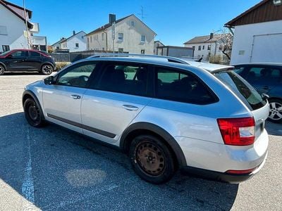 Używany Skoda Octavia Family 150 KM (110 kW) 2015 Srebrny Hatchback