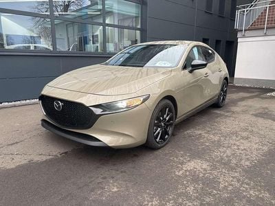 Neu Mazda 3 Homura-Line 140 PS (102 kW) 2026 Zircon sand Limousine
