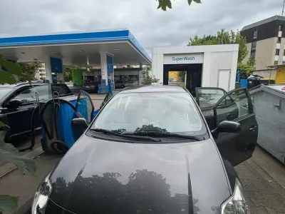 Gebraucht Toyota Auris 90 PS (66 kW) 2009 Grau Kleinwagen