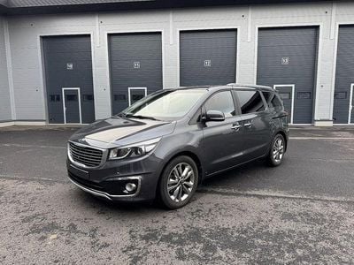 Gebraucht Kia Carnival 194 PS (142 kW) 2015 Grau Van / Kleinbus