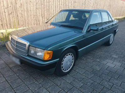 Gebraucht Mercedes 190 132 PS (97 kW) 1992 Grün Limousine