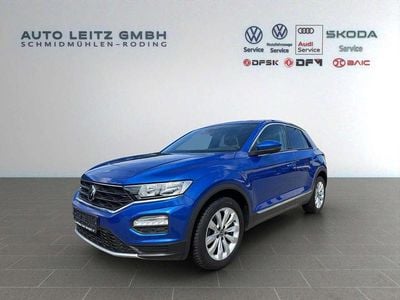 Gebraucht VW T-Roc Sport 150 PS (110 kW) 2021 Blau ravennablau SUV