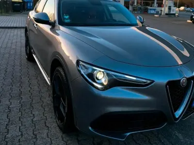 Gebraucht Alfa Romeo Stelvio 280 PS (205 kW) 2018 Grau SUV