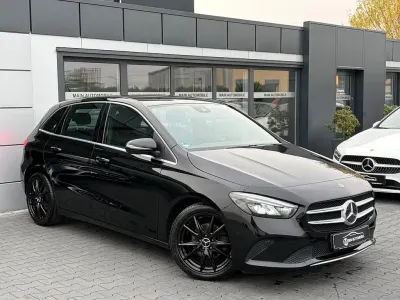 Begagnad Mercedes B180 Progressive 136 HK (100 kW) 2019 Svart Minibuss