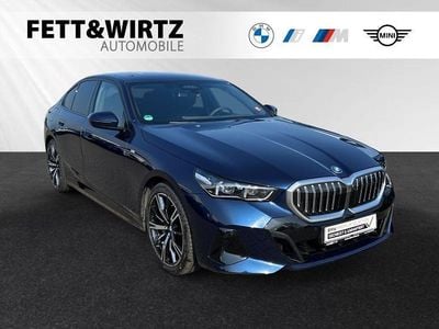 Usado BMW 550e M Sport 489 HP (359 kW) 2024 Azul Sedan