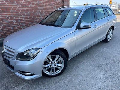 Gebraucht Mercedes C220 Avantgarde 170 PS (125 kW) 2013 Silber Kombi