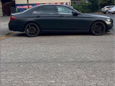 Gebraucht Mercedes E220 194 PS (142 kW) 2018 Silber Limousine