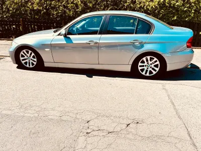 Gebraucht BMW 318 143 PS (105 kW) 2007 Grün Limousine