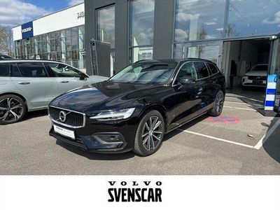 Gebraucht Volvo V60 Momentum 197 PS (144 kW) 2021 Schwarz Kombi