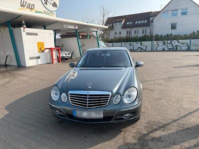 Mercedes E280