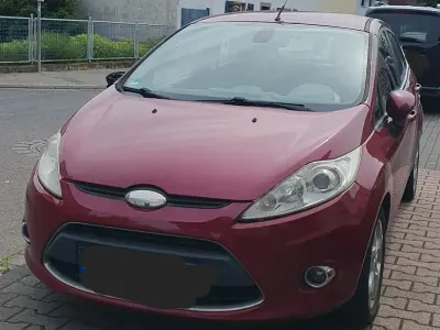 Gebraucht Ford Fiesta Titanium 82 PS (60 kW) 2009 Violett Limousine