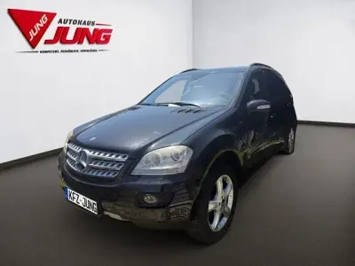 Gebraucht Mercedes ML320 224 PS (164 kW) 2008 Schwarz SUV