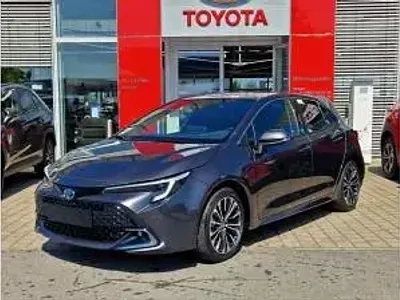 Gebraucht Toyota Corolla Team 152 PS (111 kW) 2023 Braun (phantom braun metallic) Limousine