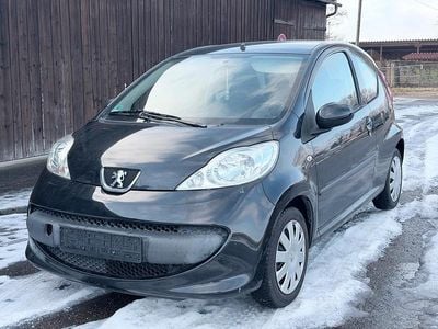 Gebraucht Peugeot 107 68 PS (50 kW) 2006 Schwarz Kleinwagen